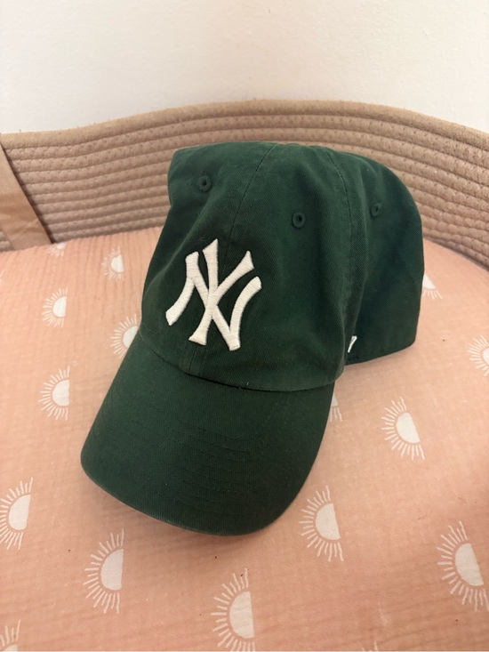 ‘47 Brand Accessories - New York Yankees Green Logo Hat